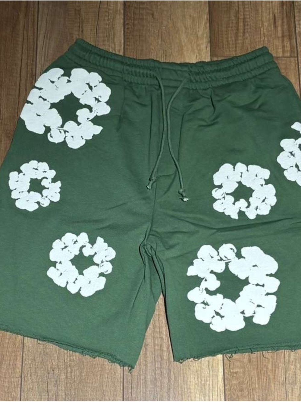 Denim Tears Green Shorts Mens Medium White Floral design